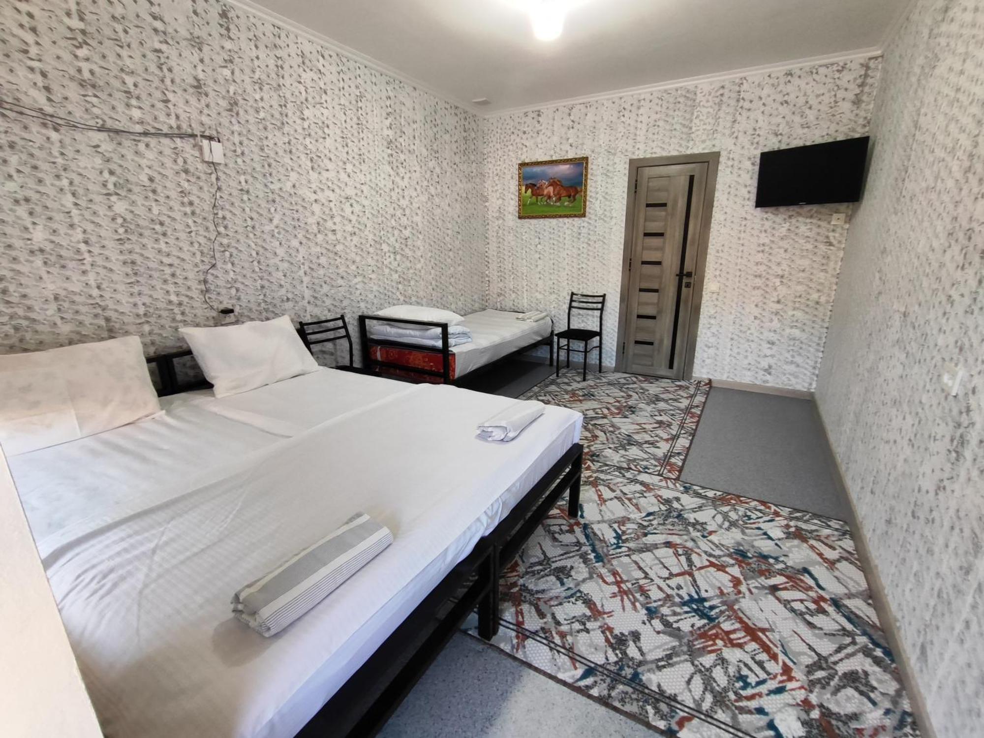 Guest House Sanat Naryn Ngoại thất bức ảnh